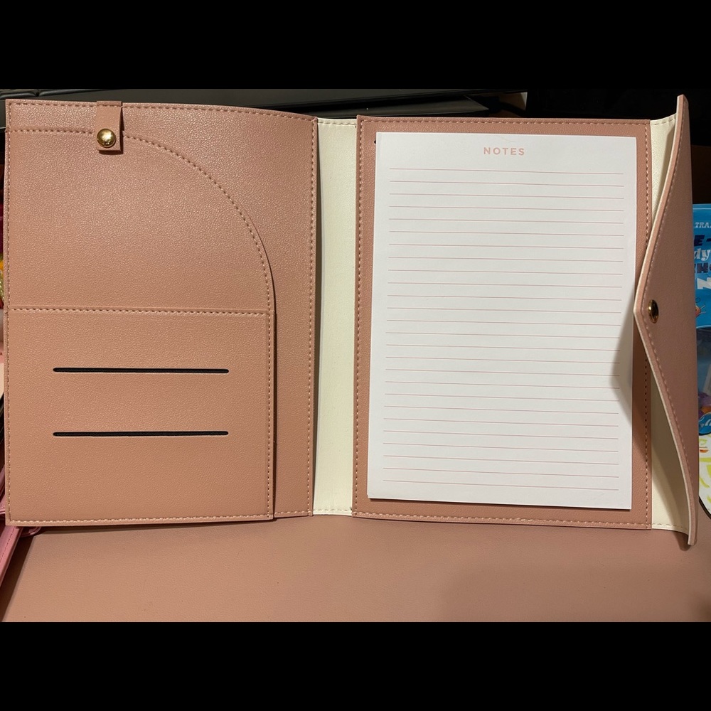 New blush XO Sienna padfolio